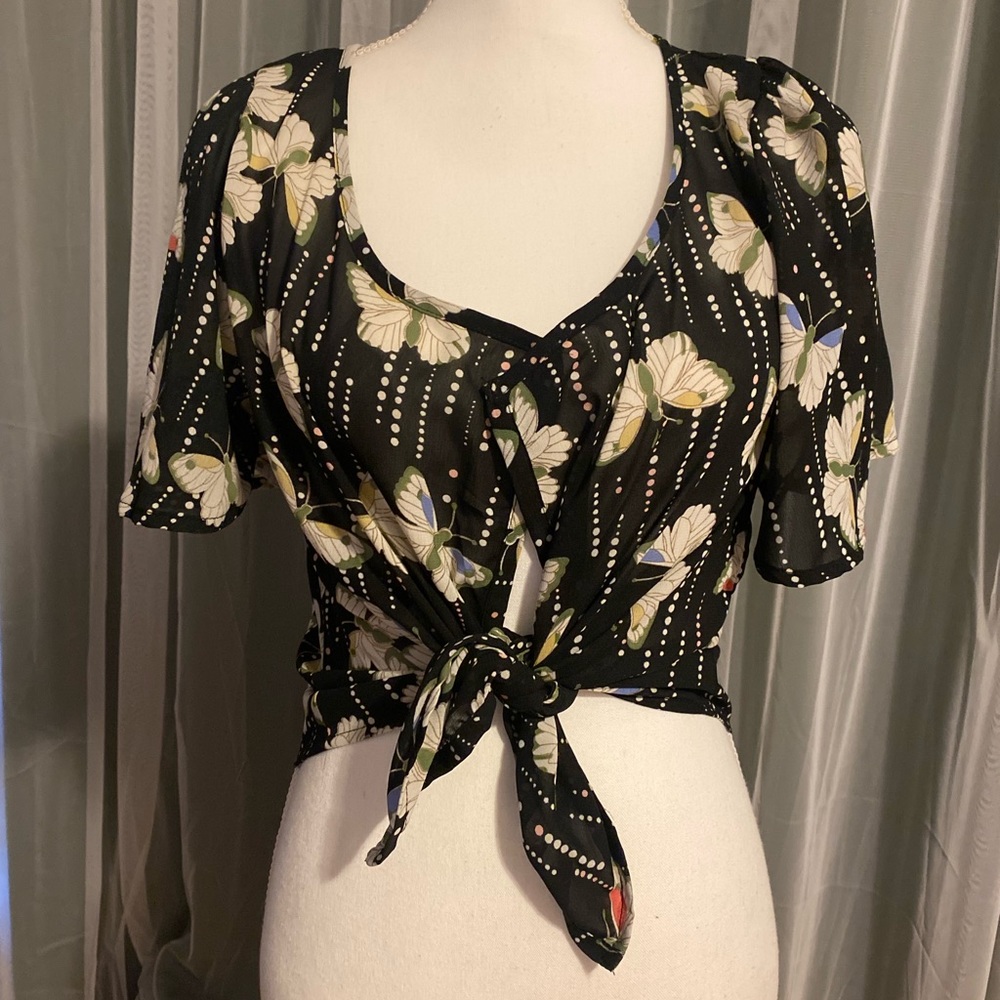 Vintage y2k butterfly polka dot blouse